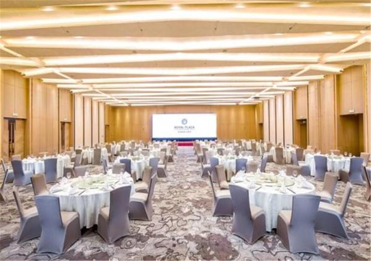 Jinan Inzone Royal Plaza Hotels Zewnętrze zdjęcie